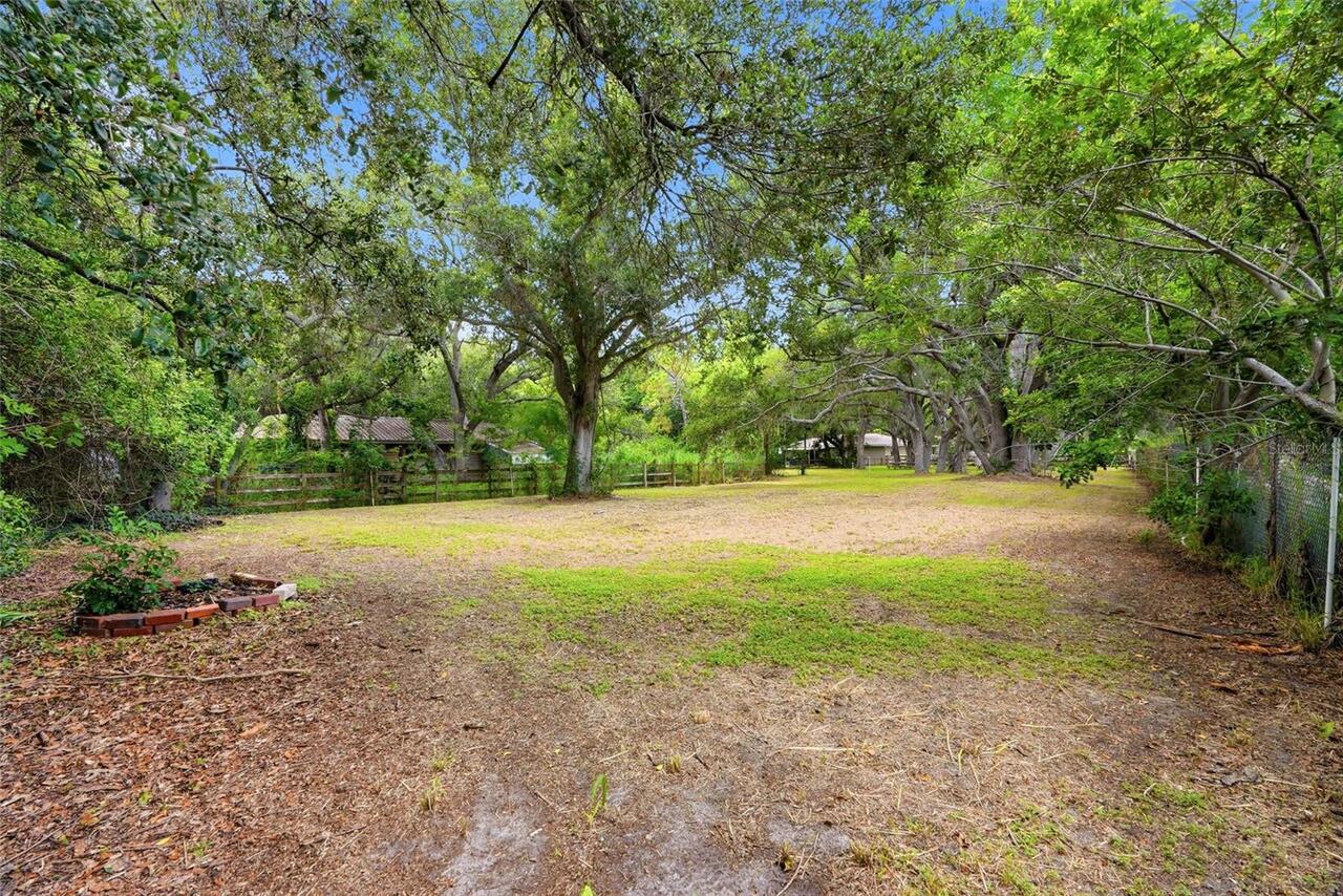 Listing Photo 38