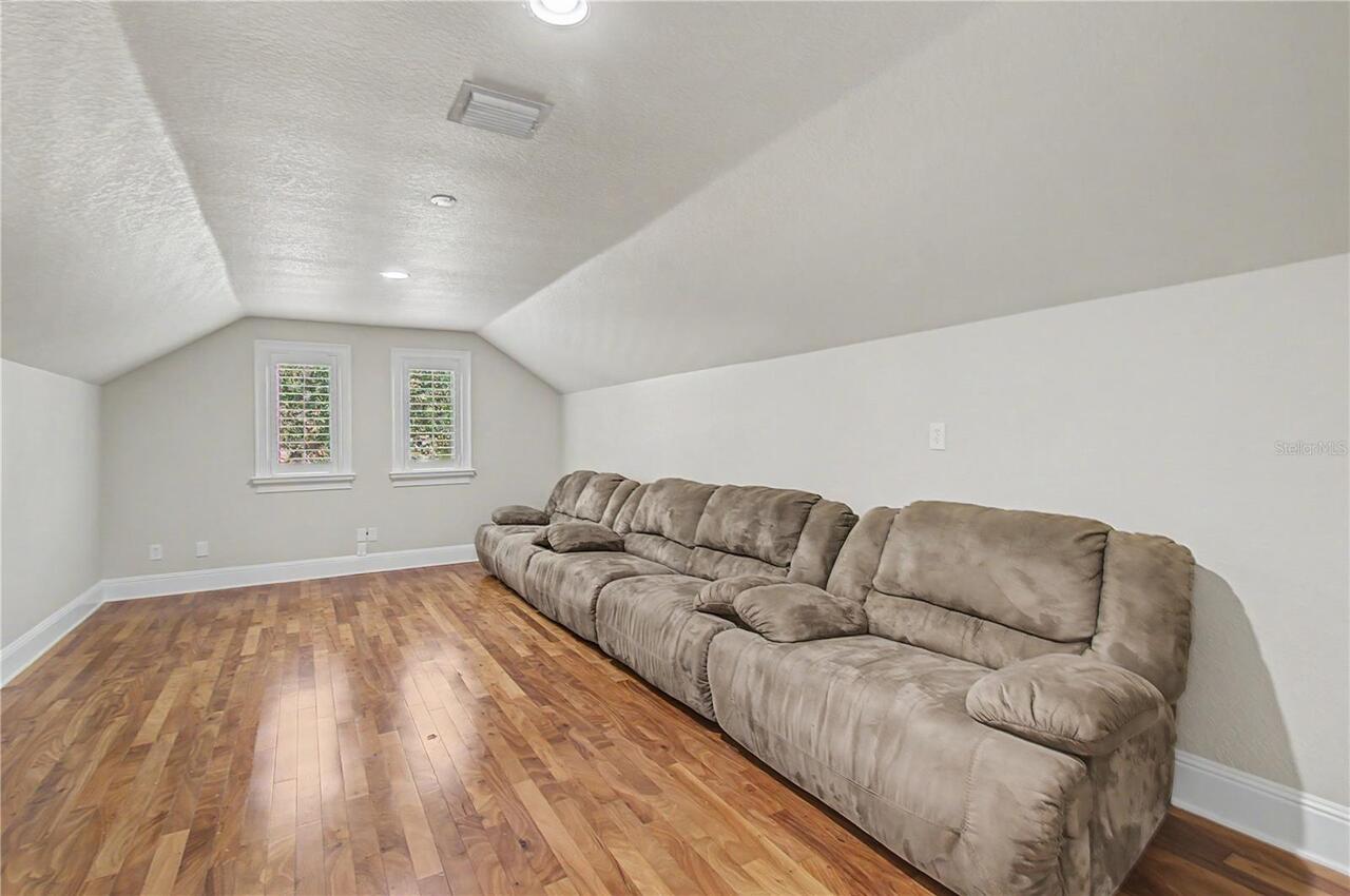 Listing Photo 42