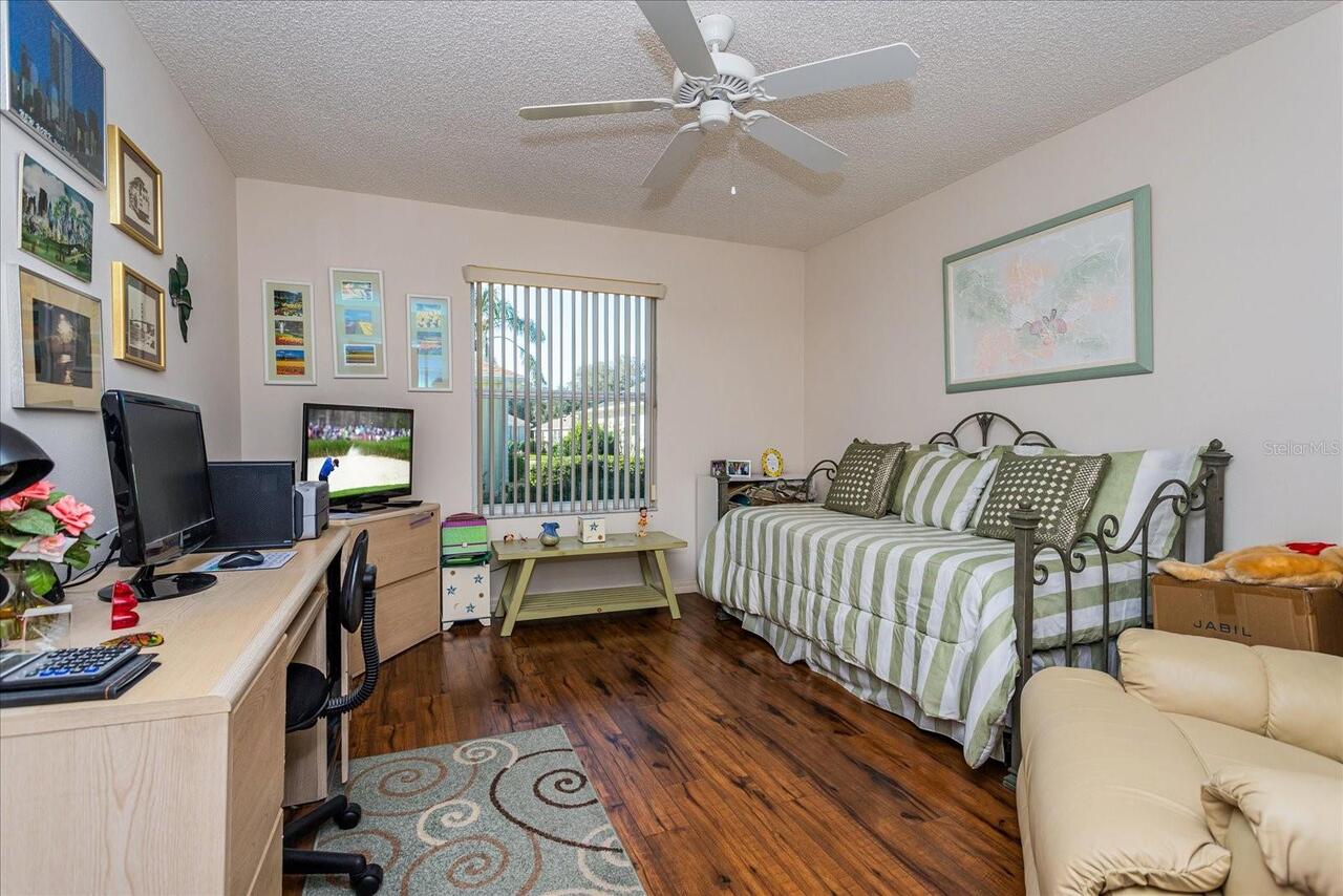 Listing Photo 17