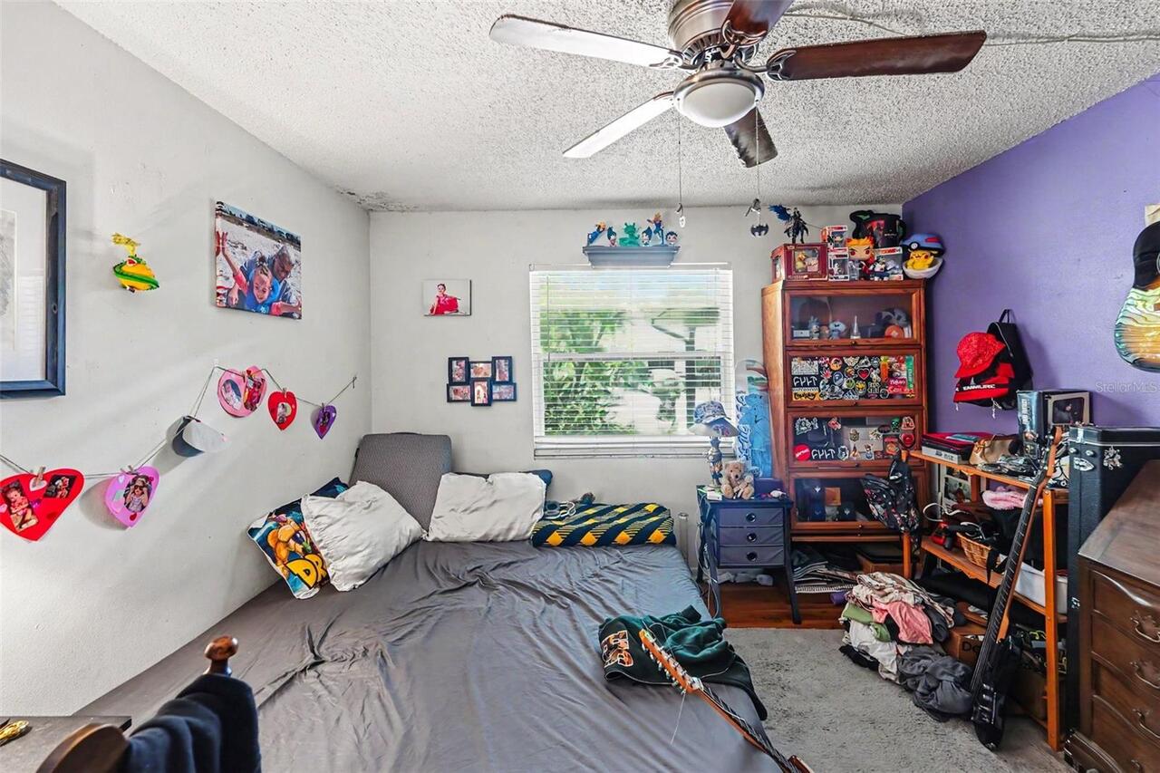 Listing Photo 12