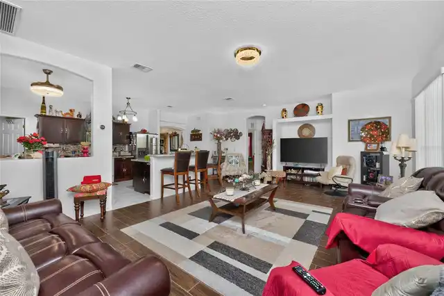 Listing Photo 15
