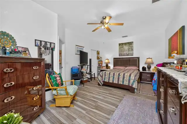 Listing Photo 22