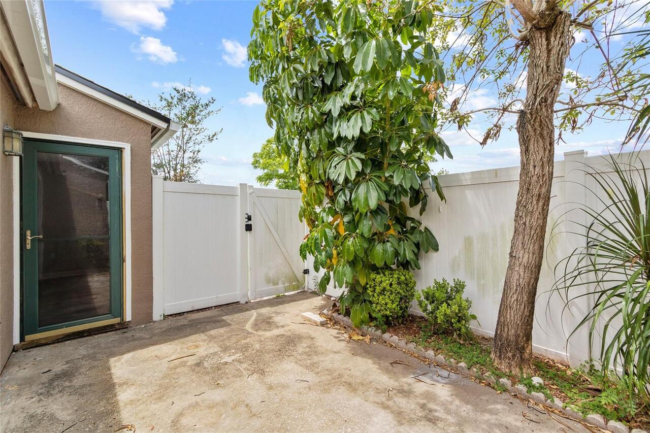 Listing Photo 12