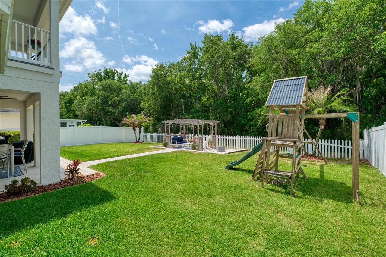 Listing Photo 32