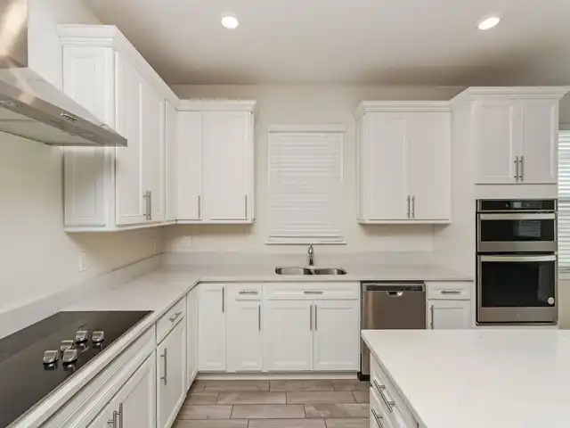 Listing Photo 9