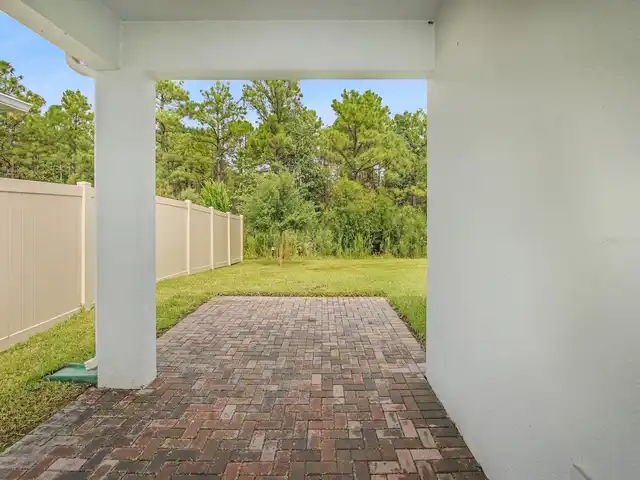 Listing Photo 16