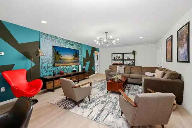 Listing Photo 18