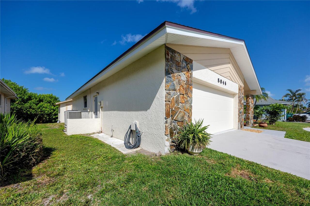 Listing Photo 8