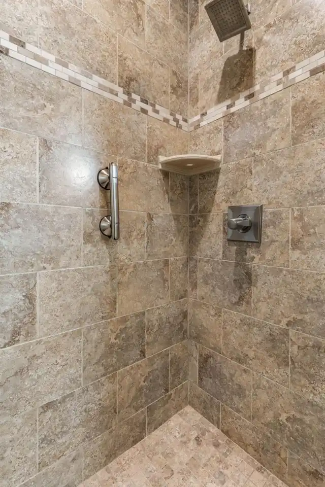 Listing Photo 37