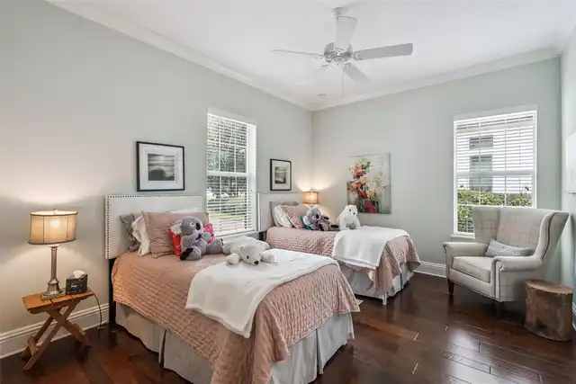 Listing Photo 18