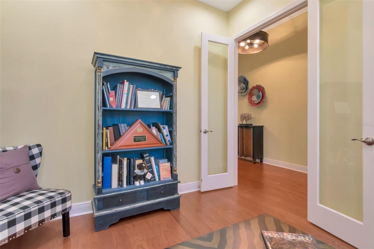 Listing Photo 10