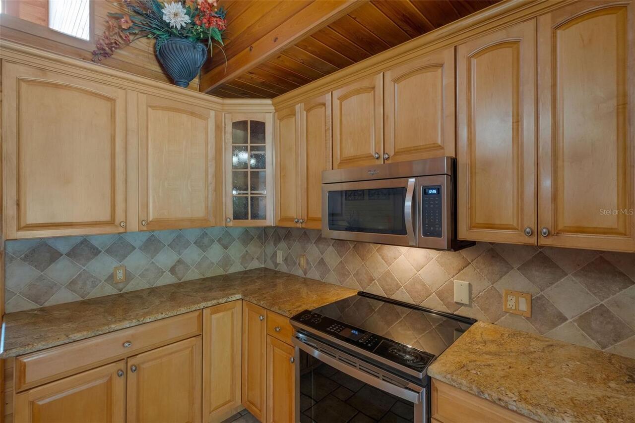 Listing Photo 16
