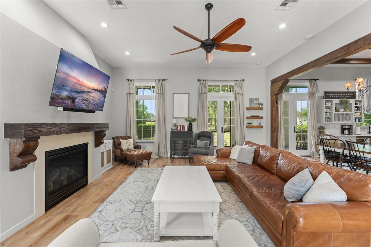 Listing Photo 8