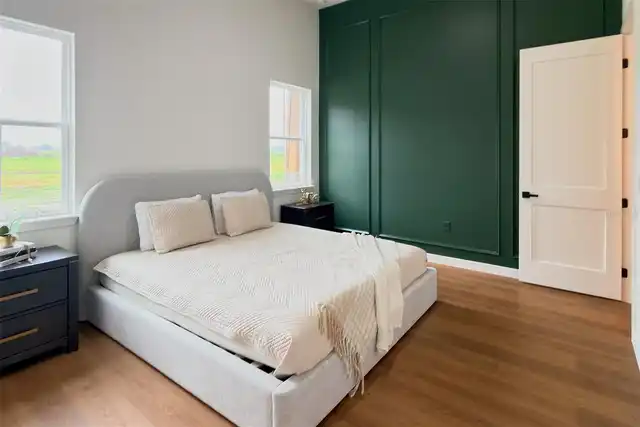 Listing Photo 11