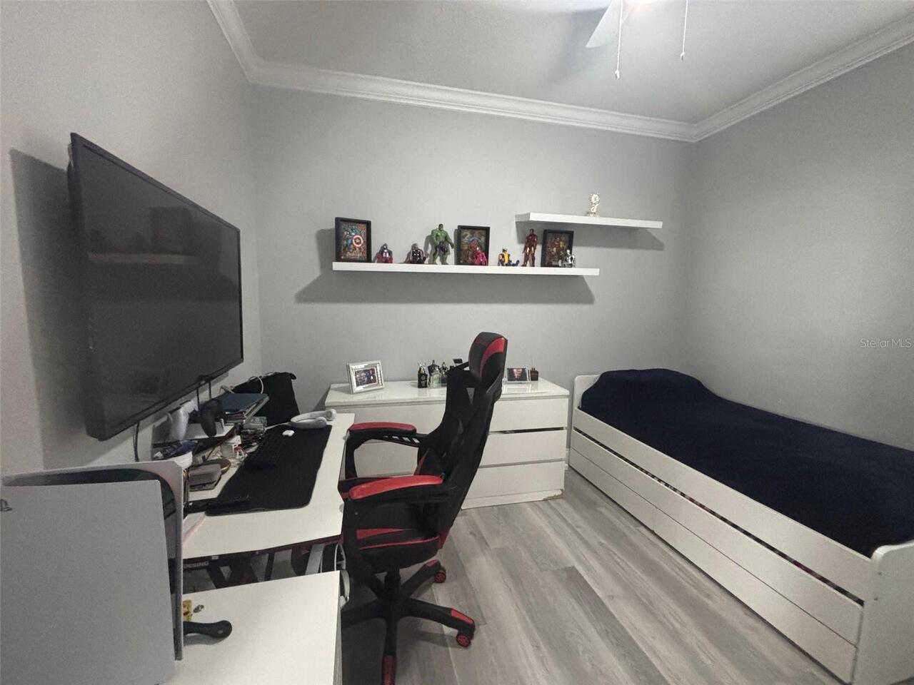 Listing Photo 11