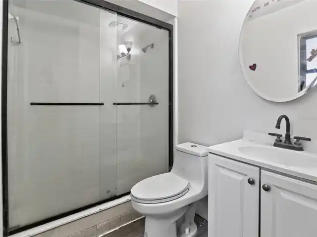 Listing Photo 16