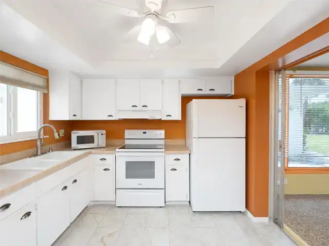 Listing Photo 13