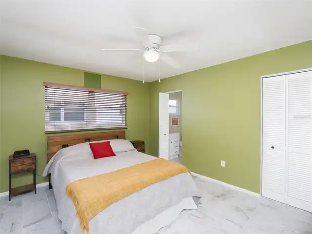 Listing Photo 14