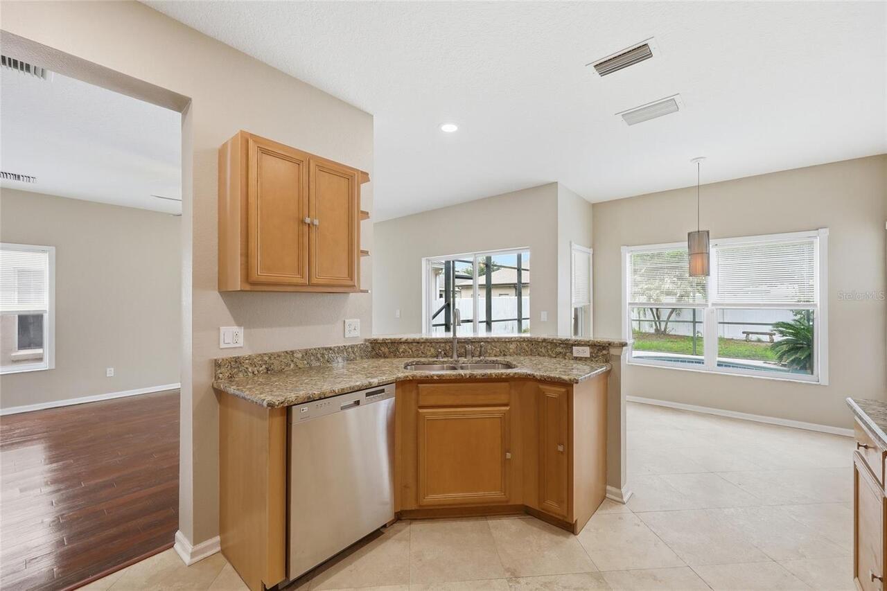 Listing Photo 9