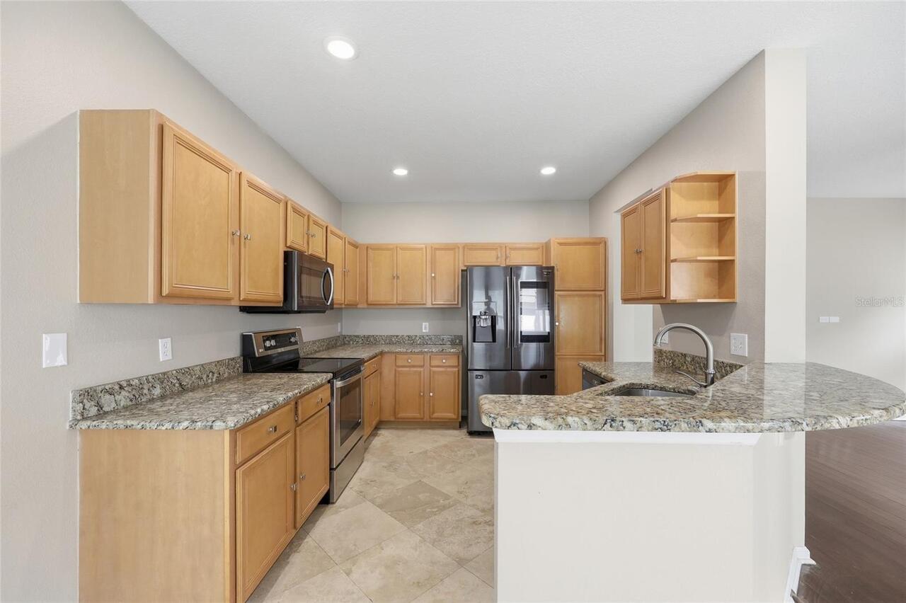 Listing Photo 10