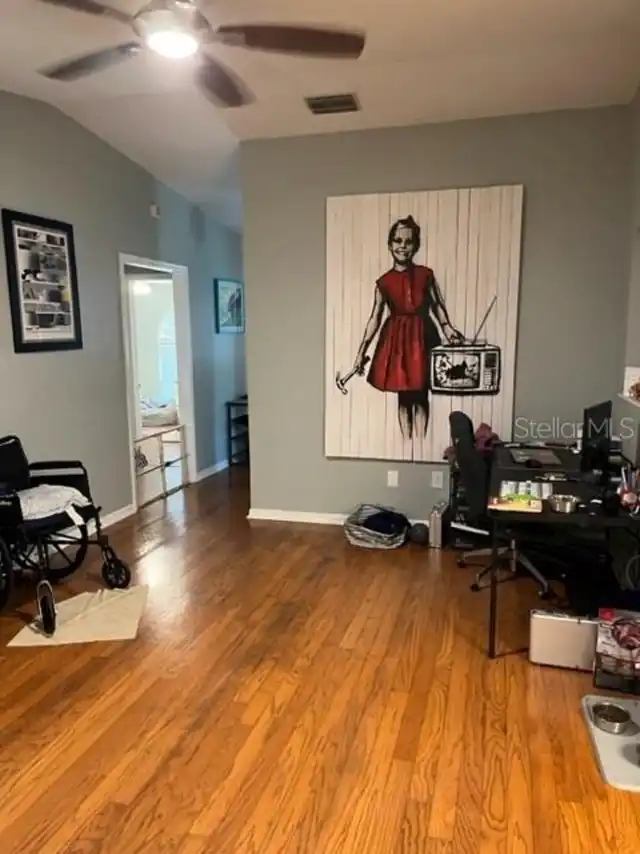 Listing Photo 7