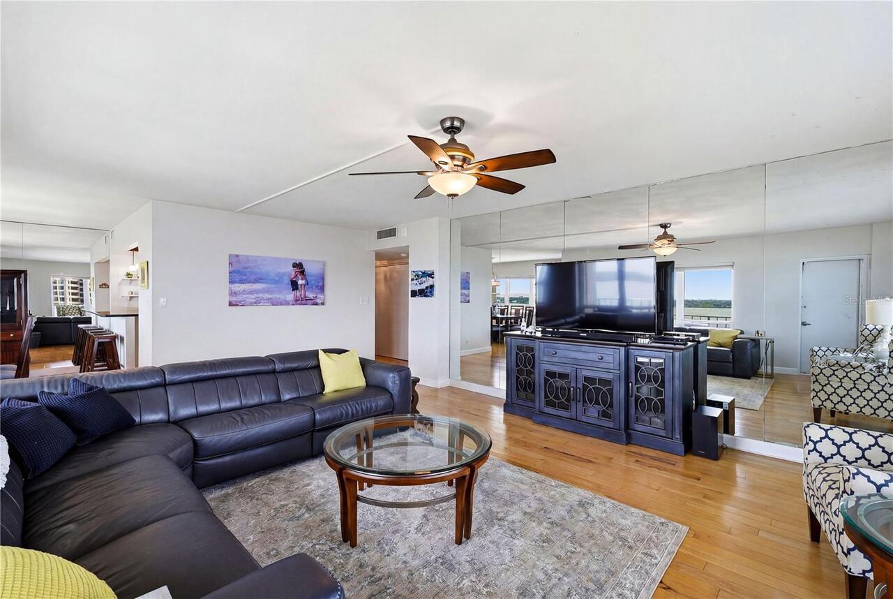 Listing Photo 12