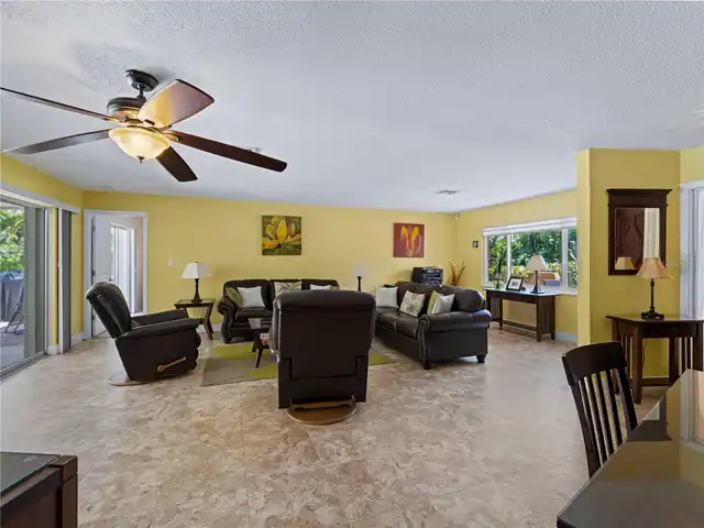 Listing Photo 33