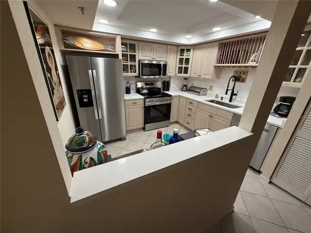 Listing Photo 8