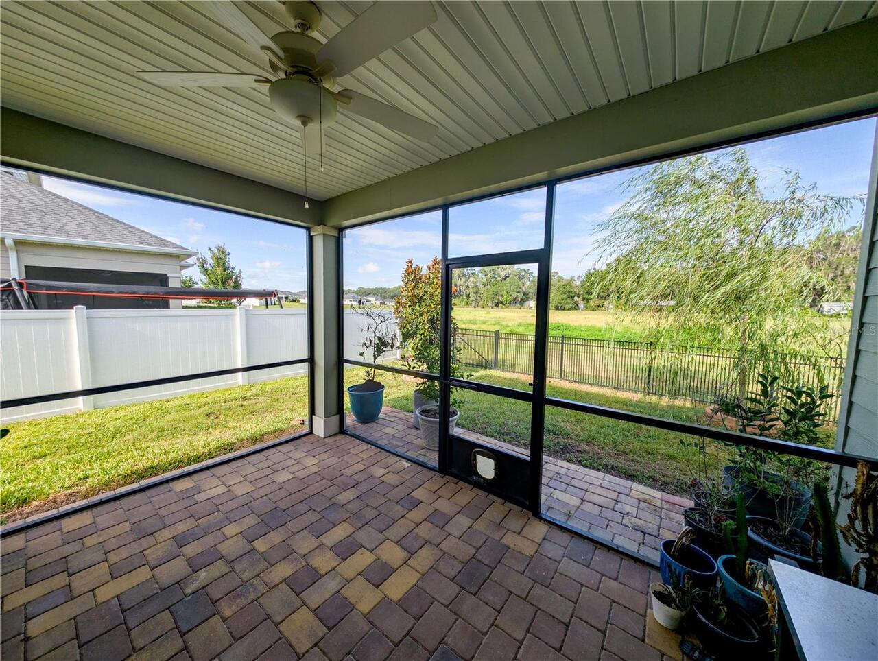 Listing Photo 8