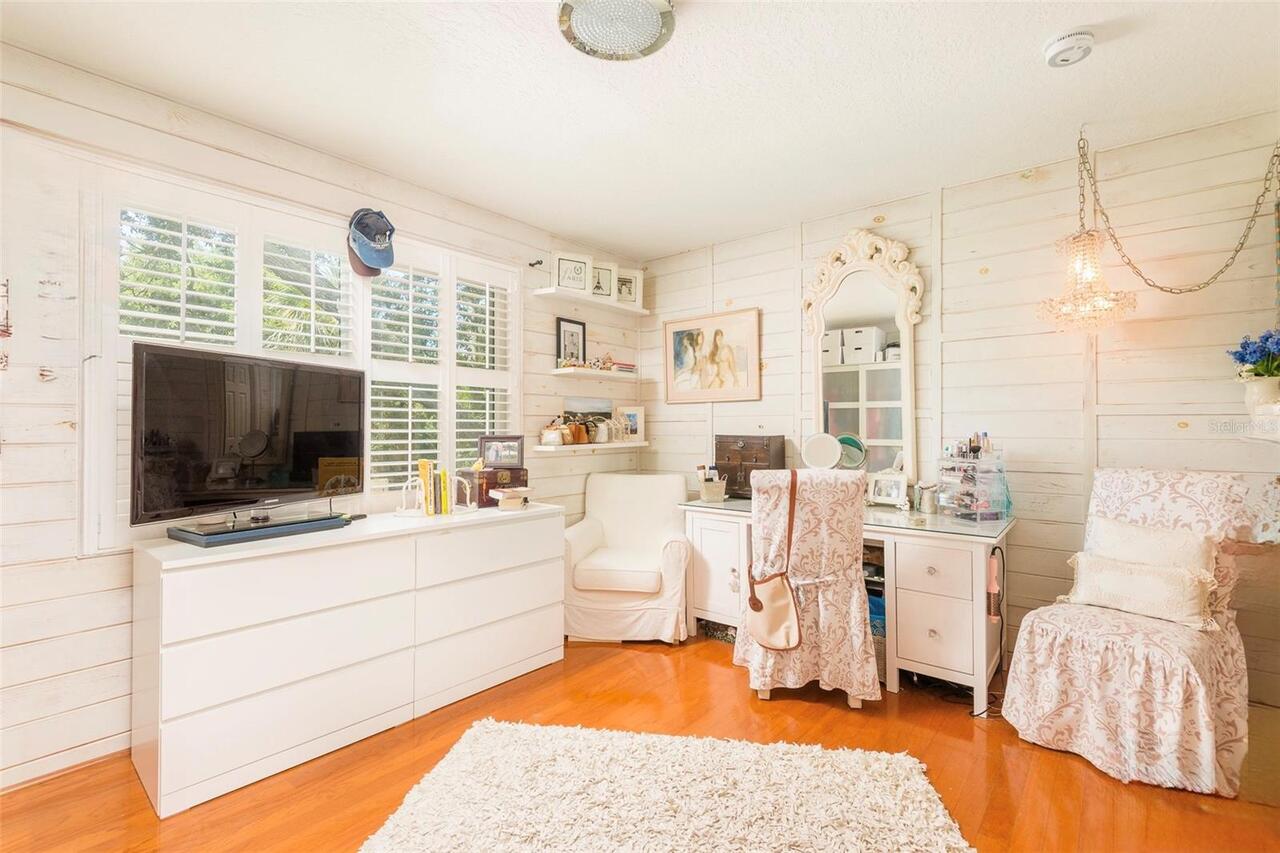 Listing Photo 32