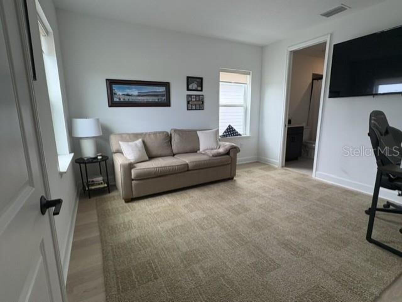 Listing Photo 14