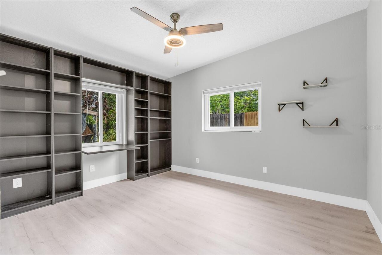 Listing Photo 18