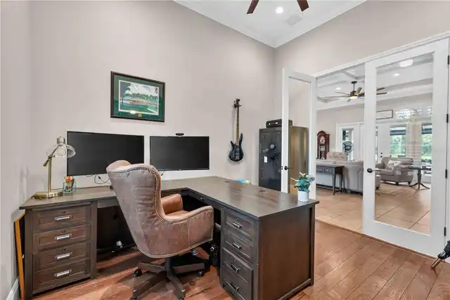 Listing Photo 9