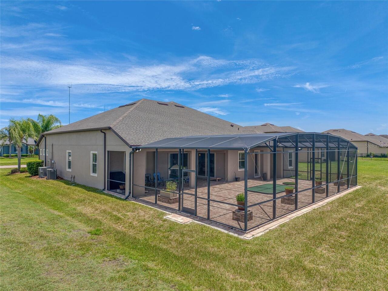 Listing Photo 11