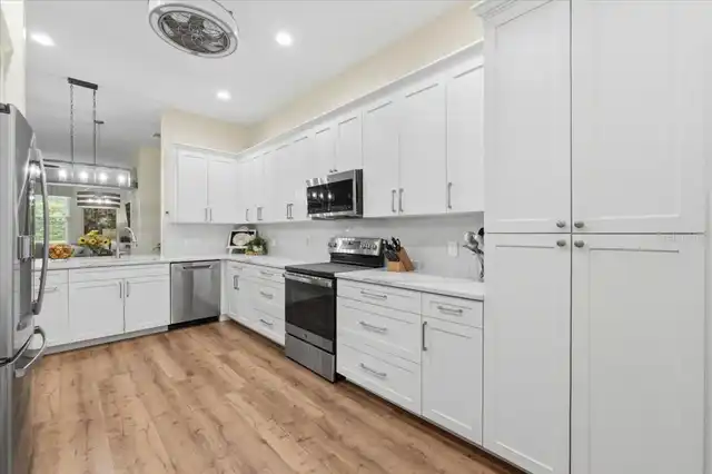 Listing Photo 15