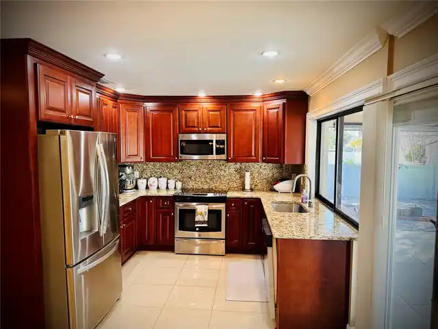 Listing Photo 15
