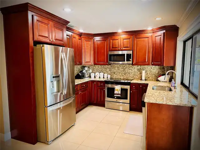 Listing Photo 16