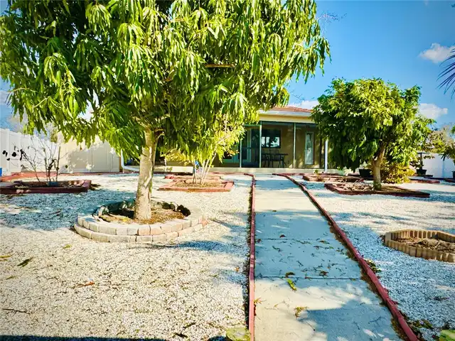 Listing Photo 36