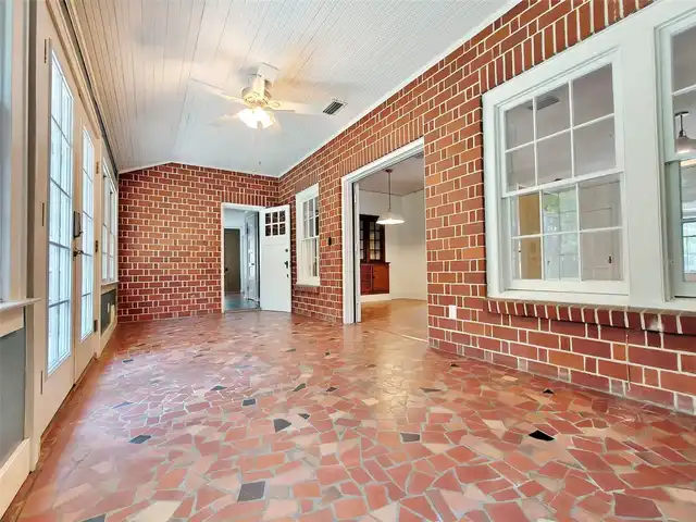 Listing Photo 15