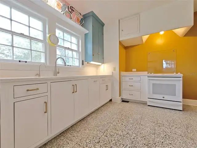 Listing Photo 18