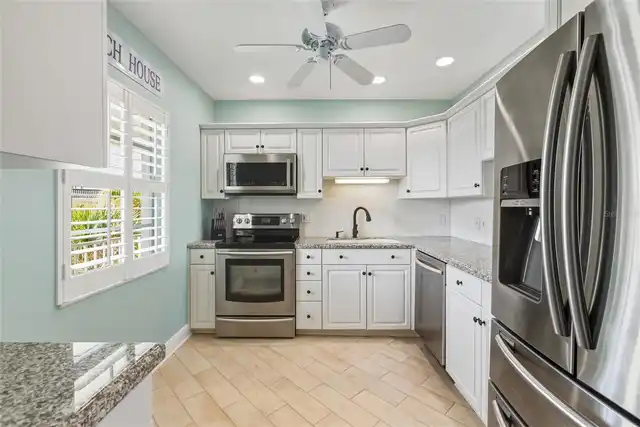 Listing Photo 8