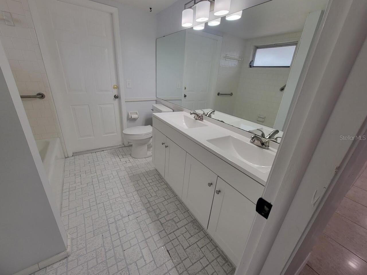 Listing Photo 23