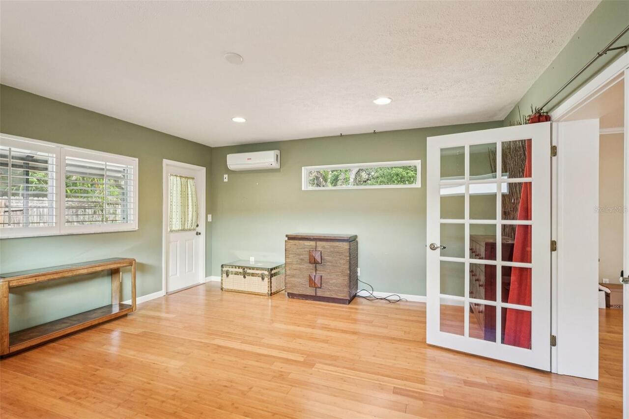 Listing Photo 17