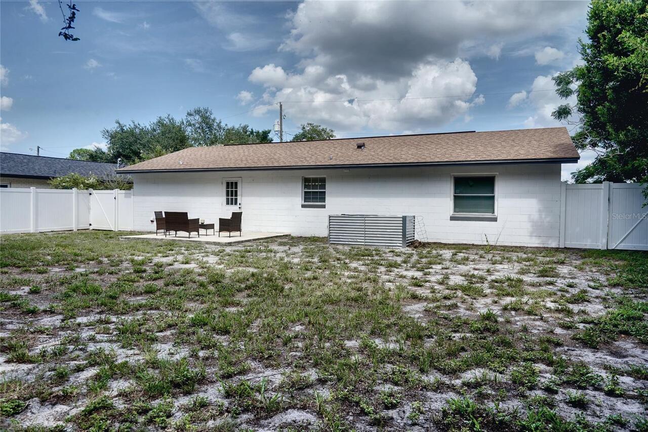 Listing Photo 16