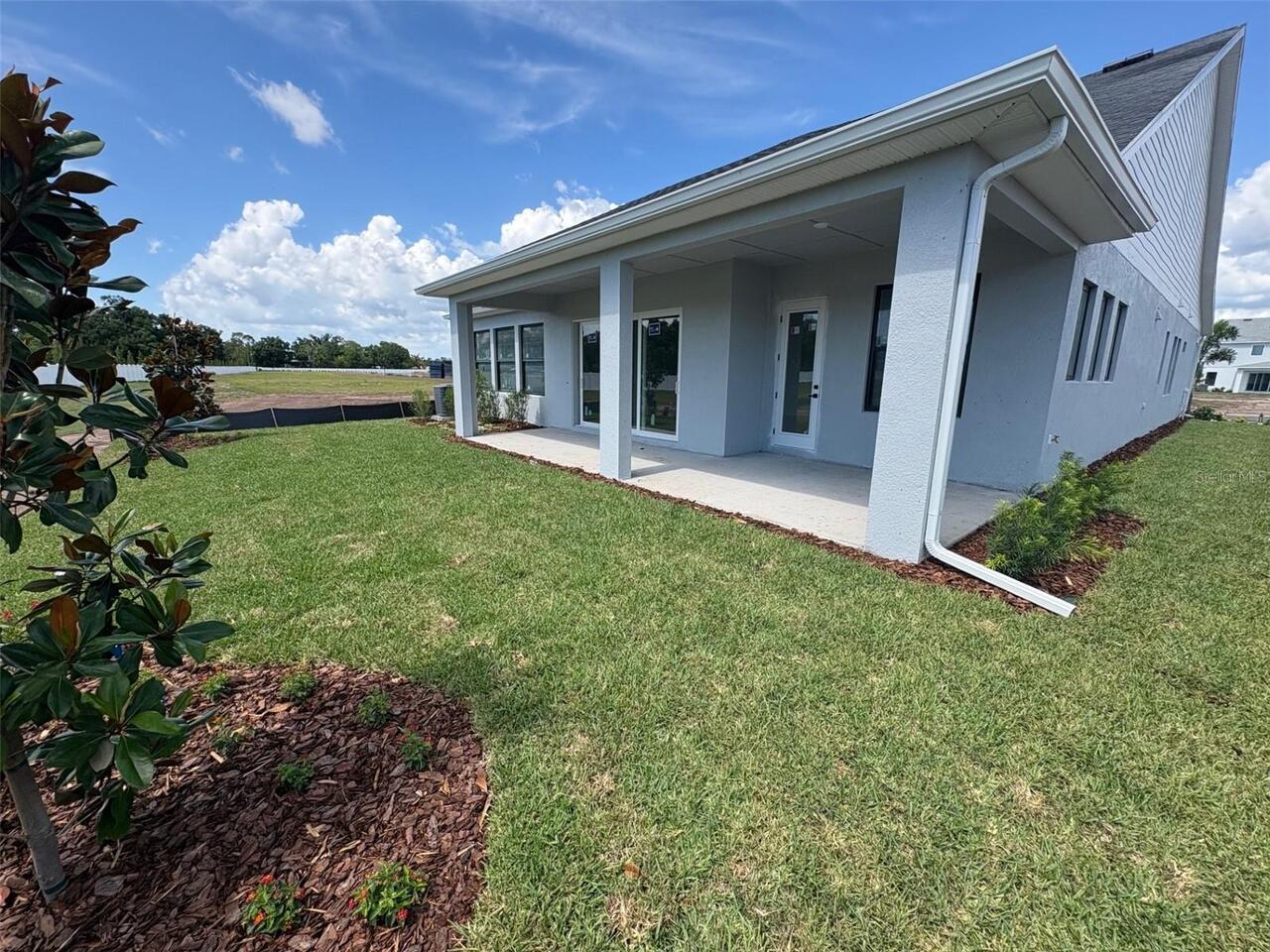 Listing Photo 10