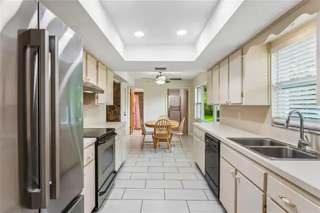 Listing Photo 7