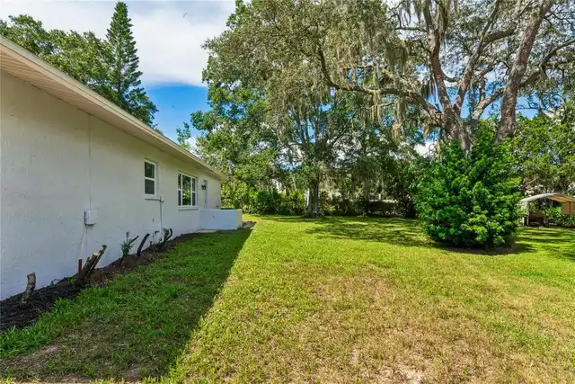 Listing Photo 28