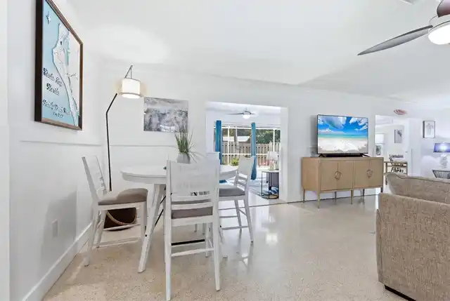 Listing Photo 11