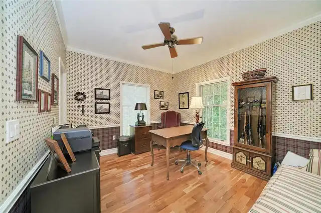 Listing Photo 31