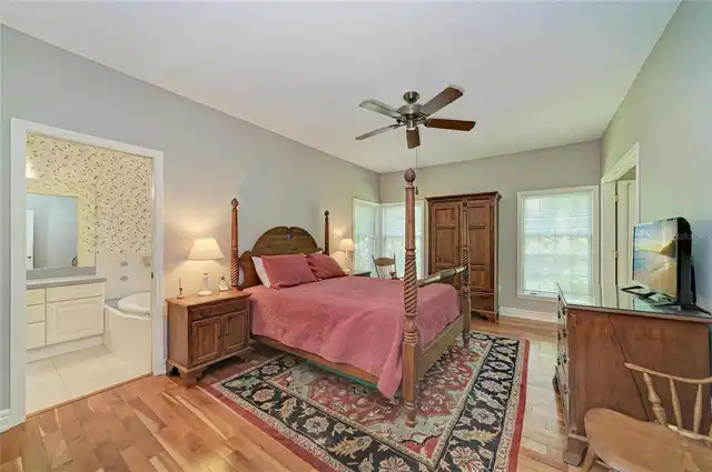 Listing Photo 34
